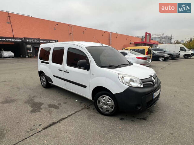 Белый Рено Кенгу, объемом двигателя 1.46 л и пробегом 57 тыс. км за 11999 $, фото 7 на Automoto.ua