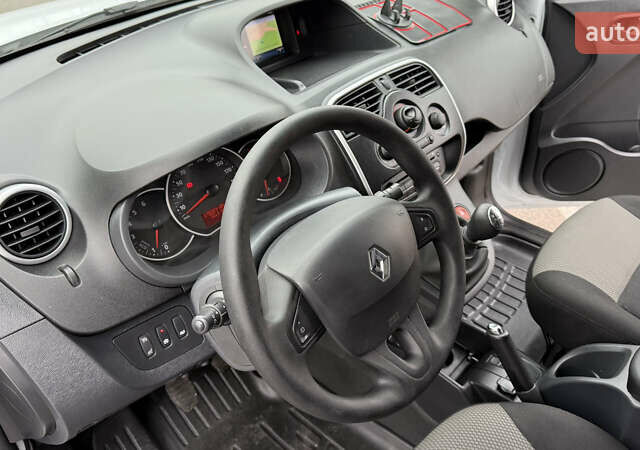 Білий Рено Кєнгу, об'ємом двигуна 1.5 л та пробігом 176 тис. км за 12200 $, фото 17 на Automoto.ua