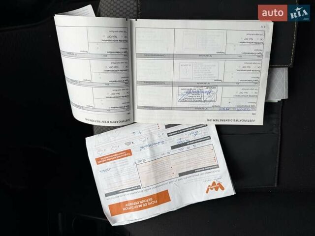 Белый Рено Кенгу, объемом двигателя 15 л и пробегом 195 тыс. км за 11500 $, фото 23 на Automoto.ua