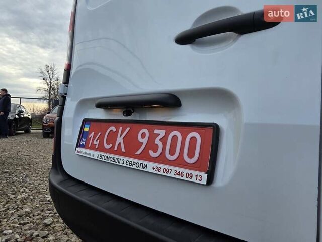 Белый Рено Кенгу, объемом двигателя 1.5 л и пробегом 199 тыс. км за 10450 $, фото 13 на Automoto.ua