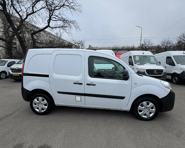 Белый Рено Кенгу, объемом двигателя 1.5 л и пробегом 192 тыс. км за 11700 $, фото 11 на Automoto.ua