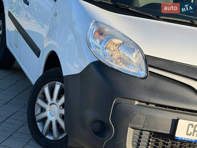 Белый Рено Кенгу, объемом двигателя 1.5 л и пробегом 193 тыс. км за 10999 $, фото 8 на Automoto.ua