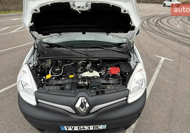 Білий Рено Кєнгу, об'ємом двигуна 1.5 л та пробігом 176 тис. км за 12200 $, фото 22 на Automoto.ua