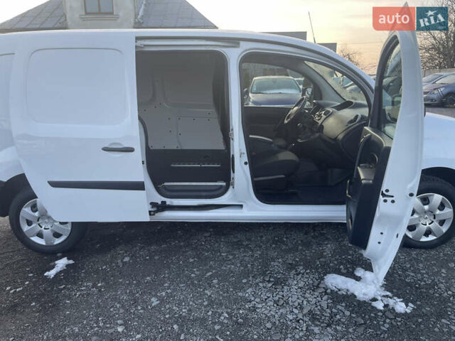 Белый Рено Кенгу, объемом двигателя 0 л и пробегом 110 тыс. км за 13300 $, фото 21 на Automoto.ua