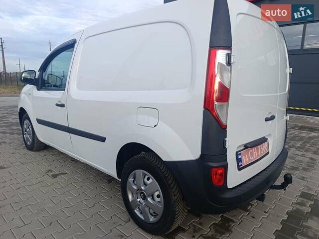 Белый Рено Кенгу, объемом двигателя 0 л и пробегом 35 тыс. км за 11300 $, фото 10 на Automoto.ua