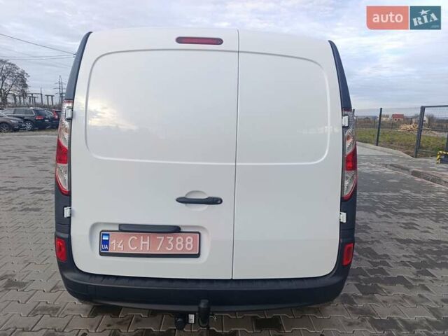 Белый Рено Кенгу, объемом двигателя 0 л и пробегом 35 тыс. км за 11300 $, фото 7 на Automoto.ua