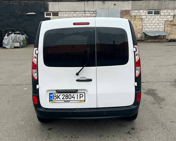 Белый Рено Кенгу, объемом двигателя 1.46 л и пробегом 57 тыс. км за 11999 $, фото 4 на Automoto.ua