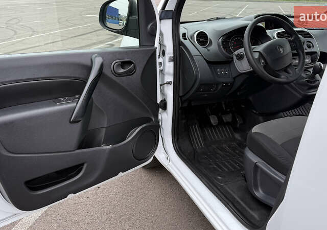 Білий Рено Кєнгу, об'ємом двигуна 1.5 л та пробігом 176 тис. км за 12200 $, фото 19 на Automoto.ua