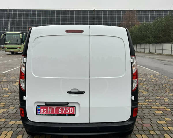 Белый Рено Кенгу, объемом двигателя 0 л и пробегом 26 тыс. км за 12700 $, фото 6 на Automoto.ua