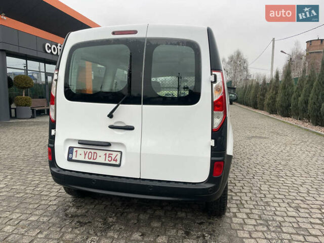 Белый Рено Кенгу, объемом двигателя 1.5 л и пробегом 89 тыс. км за 11000 $, фото 6 на Automoto.ua