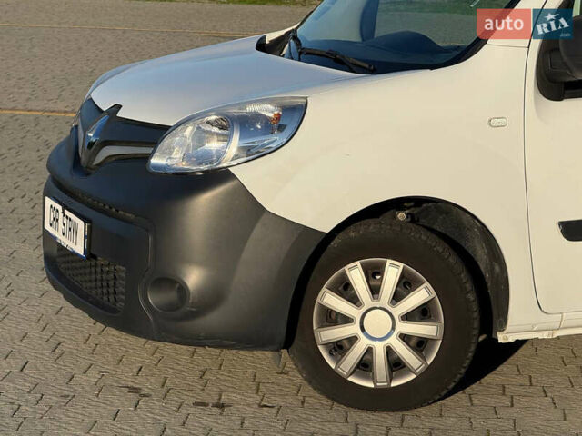 Белый Рено Кенгу, объемом двигателя 1.5 л и пробегом 193 тыс. км за 10999 $, фото 16 на Automoto.ua