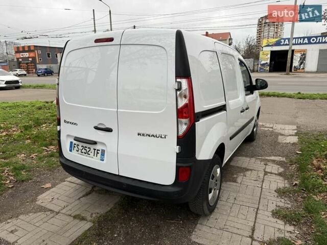 Белый Рено Кенгу, объемом двигателя 15 л и пробегом 195 тыс. км за 11500 $, фото 5 на Automoto.ua