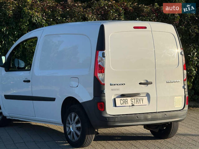 Белый Рено Кенгу, объемом двигателя 1.5 л и пробегом 193 тыс. км за 10999 $, фото 21 на Automoto.ua