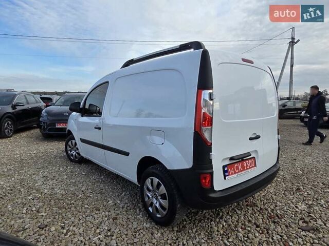 Белый Рено Кенгу, объемом двигателя 1.5 л и пробегом 199 тыс. км за 10450 $, фото 11 на Automoto.ua