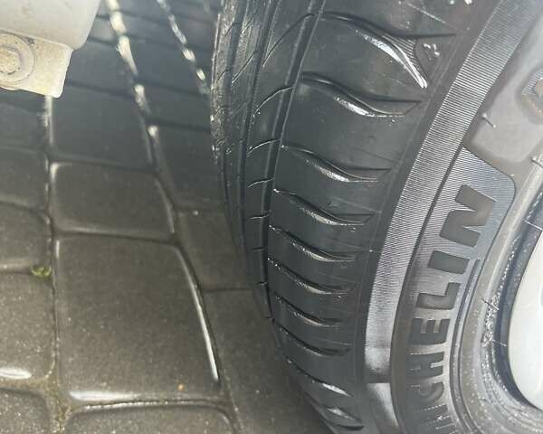 Белый Рено Кенгу, объемом двигателя 1.46 л и пробегом 155 тыс. км за 13700 $, фото 14 на Automoto.ua