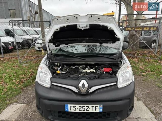 Белый Рено Кенгу, объемом двигателя 15 л и пробегом 195 тыс. км за 11500 $, фото 34 на Automoto.ua