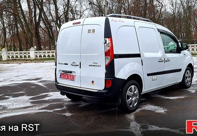 Белый Рено Кенгу, объемом двигателя 15 л и пробегом 56 тыс. км за 11600 $, фото 6 на Automoto.ua