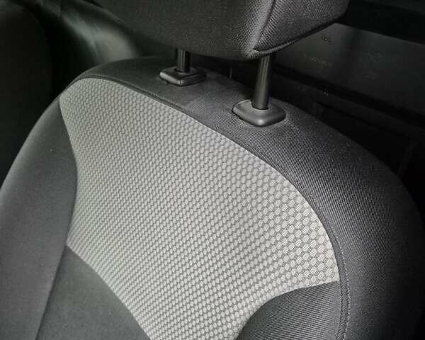 Белый Рено Кенгу, объемом двигателя 0 л и пробегом 32 тыс. км за 13990 $, фото 18 на Automoto.ua