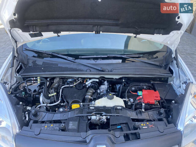 Рено Кенгу 2021 в Радивилове на Automoto.ua Белый Рено Кенгу, объемом двигателя 0 л и пробегом 189 тыс. км за 9500 $, фото 27 на Automoto.ua