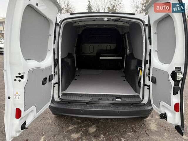 Білий Рено Кєнгу, об'ємом двигуна 0 л та пробігом 12 тис. км за 14000 $, фото 20 на Automoto.ua