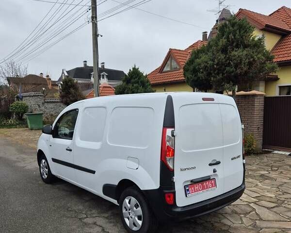 Белый Рено Кенгу, объемом двигателя 0 л и пробегом 32 тыс. км за 13990 $, фото 3 на Automoto.ua