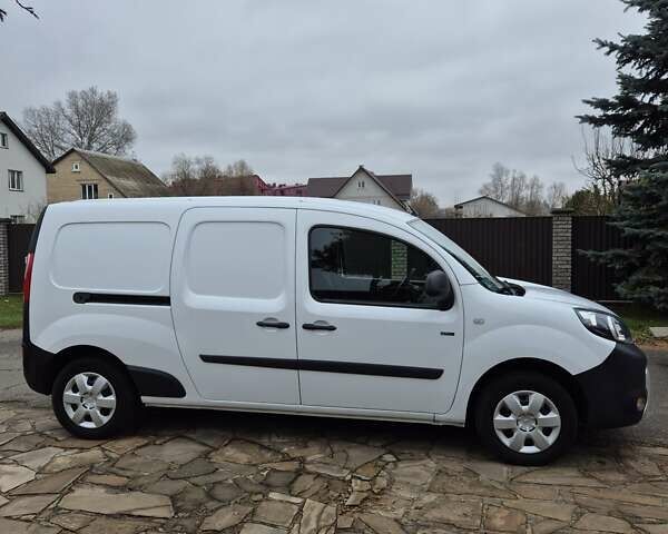 Белый Рено Кенгу, объемом двигателя 0 л и пробегом 32 тыс. км за 13990 $, фото 10 на Automoto.ua