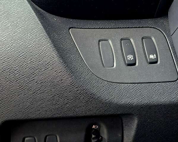 Білий Рено Кєнгу, об'ємом двигуна 1.5 л та пробігом 185 тис. км за 13600 $, фото 38 на Automoto.ua