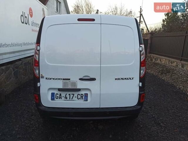 Белый Рено Кенгу, объемом двигателя 1.5 л и пробегом 158 тыс. км за 12590 $, фото 2 на Automoto.ua