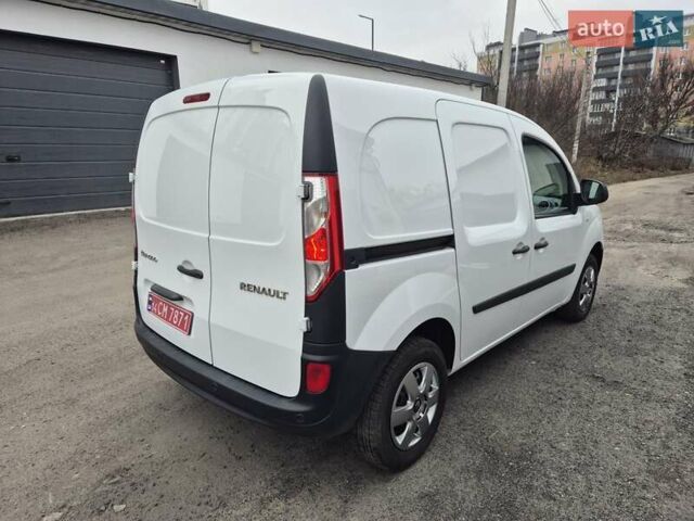 Білий Рено Кєнгу, об'ємом двигуна 1.5 л та пробігом 109 тис. км за 12700 $, фото 2 на Automoto.ua