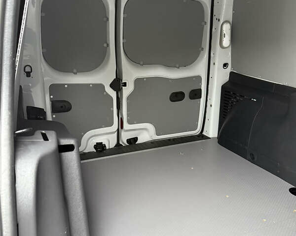 Білий Рено Кєнгу, об'ємом двигуна 0 л та пробігом 12 тис. км за 14000 $, фото 18 на Automoto.ua