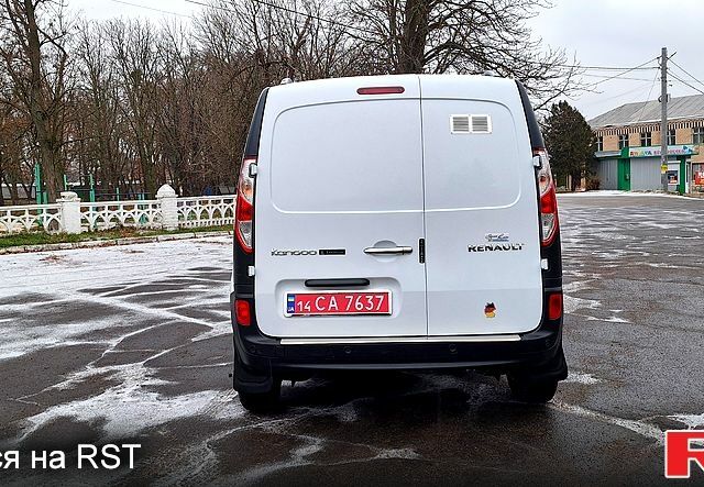 Белый Рено Кенгу, объемом двигателя 15 л и пробегом 56 тыс. км за 11600 $, фото 7 на Automoto.ua