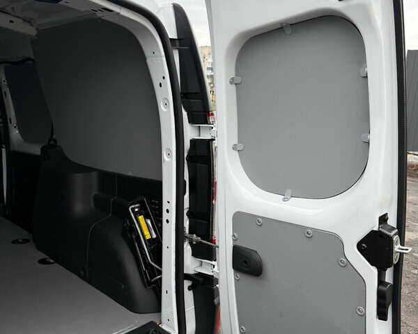 Білий Рено Кєнгу, об'ємом двигуна 0 л та пробігом 12 тис. км за 14000 $, фото 22 на Automoto.ua