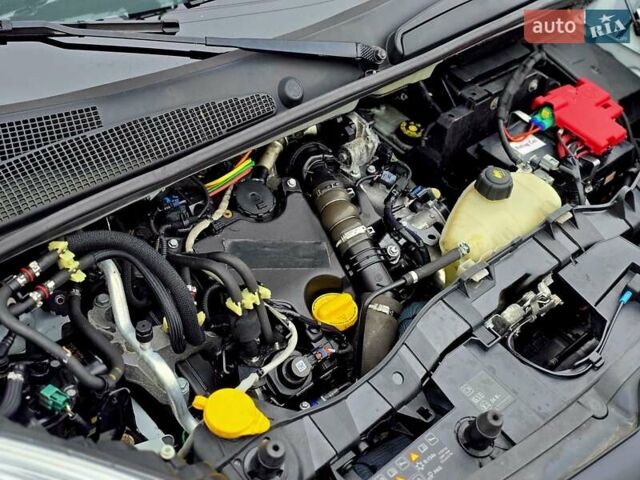 Білий Рено Кєнгу, об'ємом двигуна 1.5 л та пробігом 185 тис. км за 13600 $, фото 40 на Automoto.ua