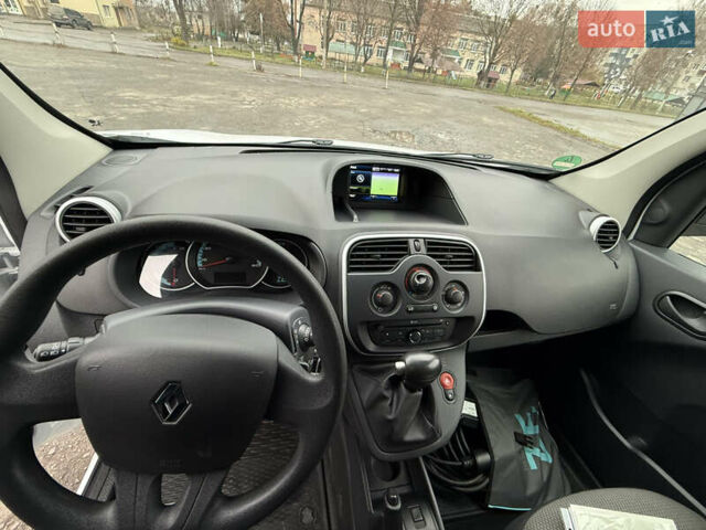 Білий Рено Кєнгу, об'ємом двигуна 0 л та пробігом 12 тис. км за 14000 $, фото 15 на Automoto.ua