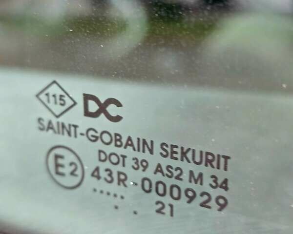 Білий Рено Кєнгу, об'ємом двигуна 1.5 л та пробігом 185 тис. км за 13600 $, фото 41 на Automoto.ua