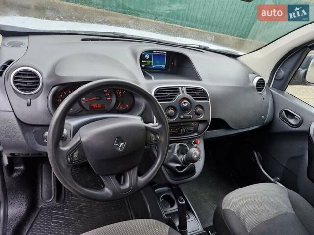 Белый Рено Кенгу, объемом двигателя 1.46 л и пробегом 69 тыс. км за 12300 $, фото 16 на Automoto.ua