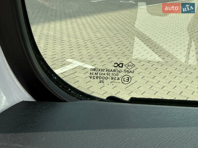 Белый Рено Кенгу, объемом двигателя 0 л и пробегом 36 тыс. км за 14500 $, фото 21 на Automoto.ua