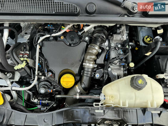 Білий Рено Кєнгу, об'ємом двигуна 1.46 л та пробігом 175 тис. км за 12600 $, фото 93 на Automoto.ua