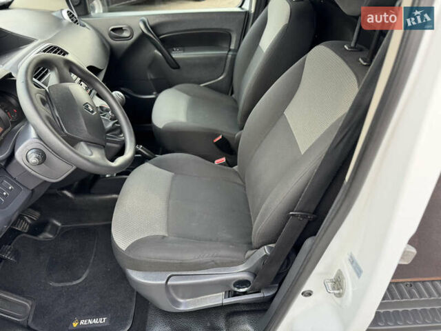 Білий Рено Кєнгу, об'ємом двигуна 1.46 л та пробігом 175 тис. км за 12600 $, фото 77 на Automoto.ua