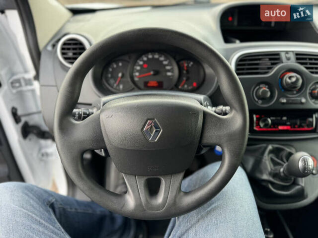 Білий Рено Кєнгу, об'ємом двигуна 1.46 л та пробігом 175 тис. км за 12600 $, фото 83 на Automoto.ua