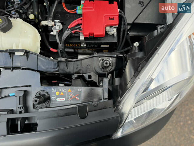 Білий Рено Кєнгу, об'ємом двигуна 1.46 л та пробігом 175 тис. км за 12600 $, фото 96 на Automoto.ua