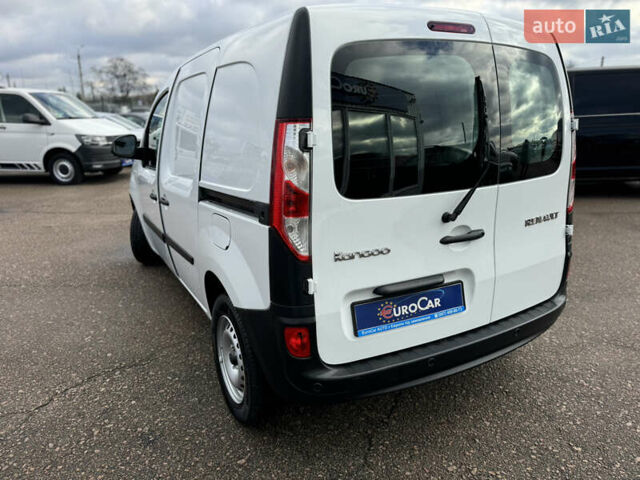 Білий Рено Кєнгу, об'ємом двигуна 1.46 л та пробігом 175 тис. км за 12600 $, фото 5 на Automoto.ua