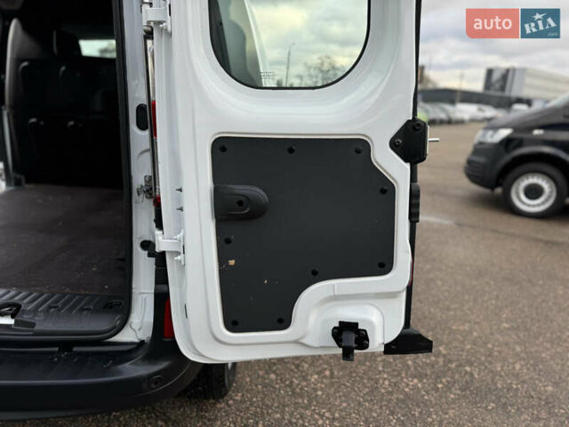 Білий Рено Кєнгу, об'ємом двигуна 1.46 л та пробігом 175 тис. км за 12600 $, фото 57 на Automoto.ua