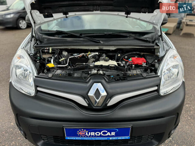 Білий Рено Кєнгу, об'ємом двигуна 1.46 л та пробігом 175 тис. км за 12600 $, фото 91 на Automoto.ua