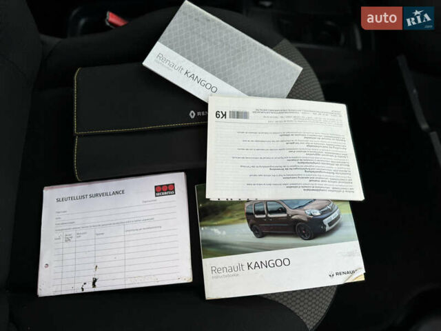 Білий Рено Кєнгу, об'ємом двигуна 1.46 л та пробігом 175 тис. км за 12600 $, фото 75 на Automoto.ua