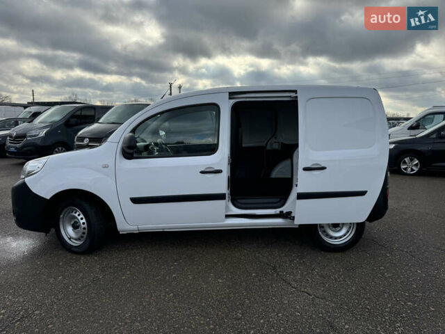 Білий Рено Кєнгу, об'ємом двигуна 1.46 л та пробігом 175 тис. км за 12600 $, фото 33 на Automoto.ua