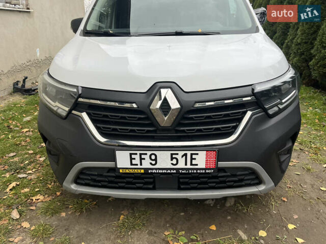 Рено Кєнгу 2022 у Калуше на Automoto.ua Білий Рено Кєнгу, об'ємом двигуна 1.5 л та пробігом 191 тис. км за 9850 $, фото 1 на Automoto.ua