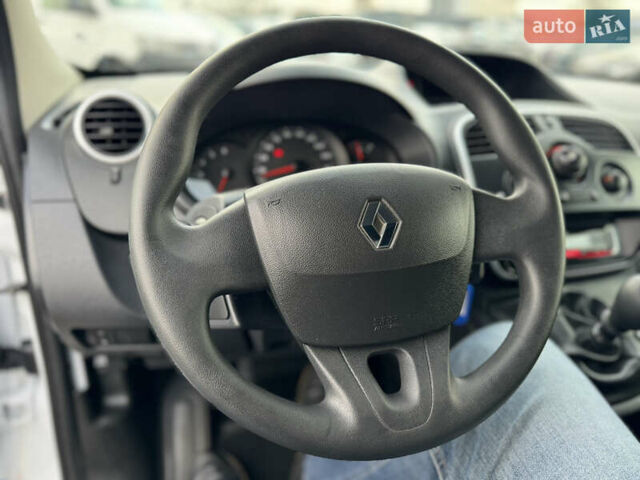 Білий Рено Кєнгу, об'ємом двигуна 1.46 л та пробігом 175 тис. км за 12600 $, фото 84 на Automoto.ua