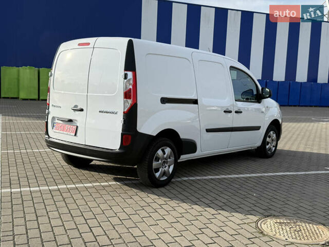 Белый Рено Кенгу, объемом двигателя 0 л и пробегом 36 тыс. км за 14500 $, фото 2 на Automoto.ua