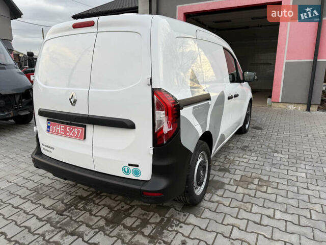 Белый Рено Кенгу, объемом двигателя 0 л и пробегом 2 тыс. км за 15300 $, фото 7 на Automoto.ua